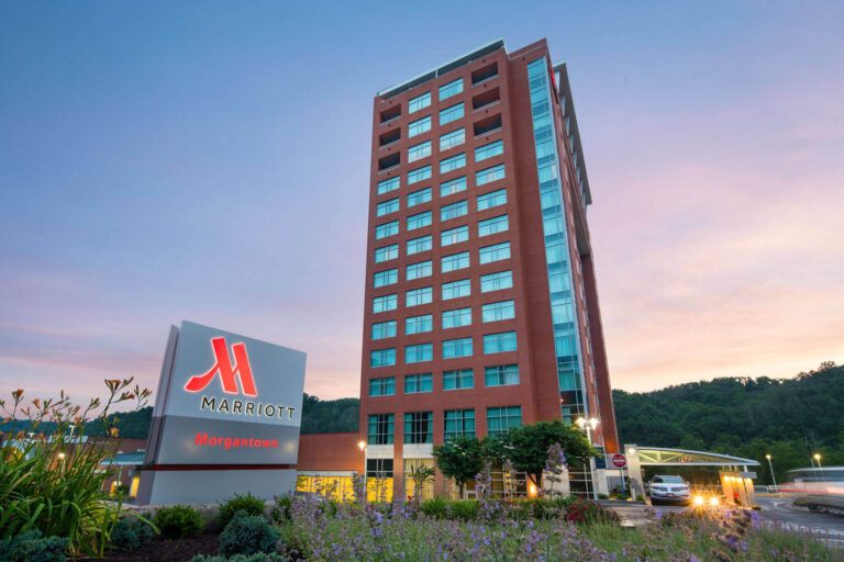 marriot waterfront 768x512