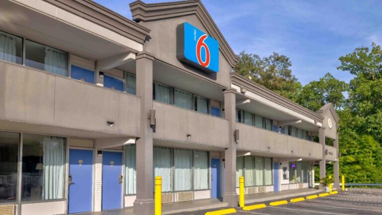 motel 6 768x432